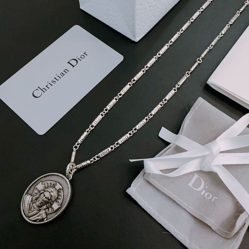 Christian Dior Necklaces